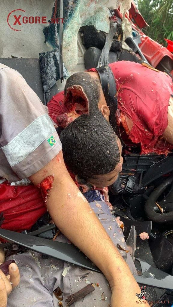 Fatal BR-415 Crash in Bahia, Brazil Amid Heavy Rain