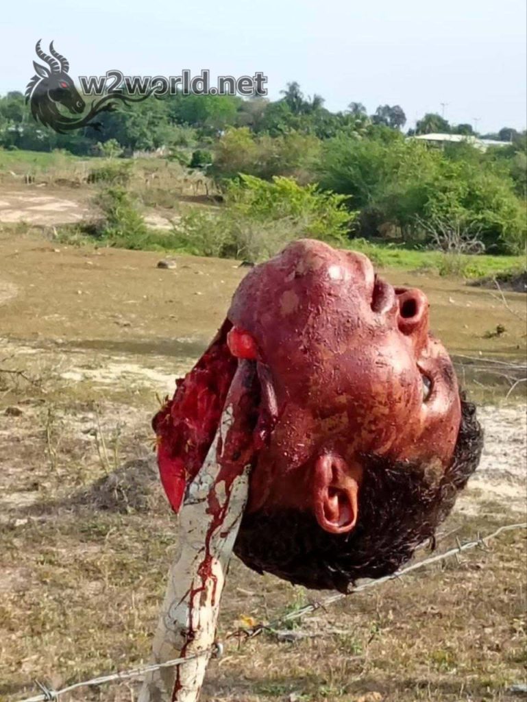 Decapitated Body of Young Man Jair B. Found in Aracataca, Colombia – Head Impaled on Fence Post 04
