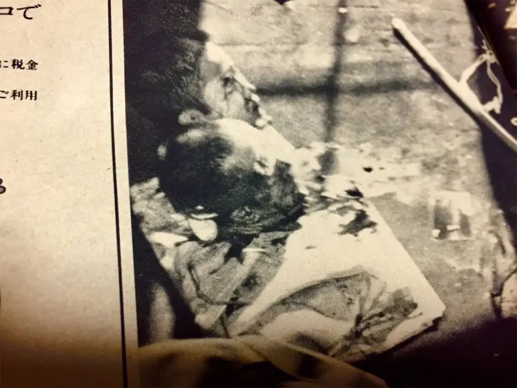 Shocking Yukio Mishima Corpse Images 05