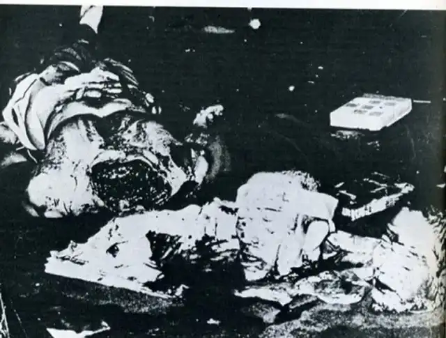 Shocking Yukio Mishima Corpse Images 02