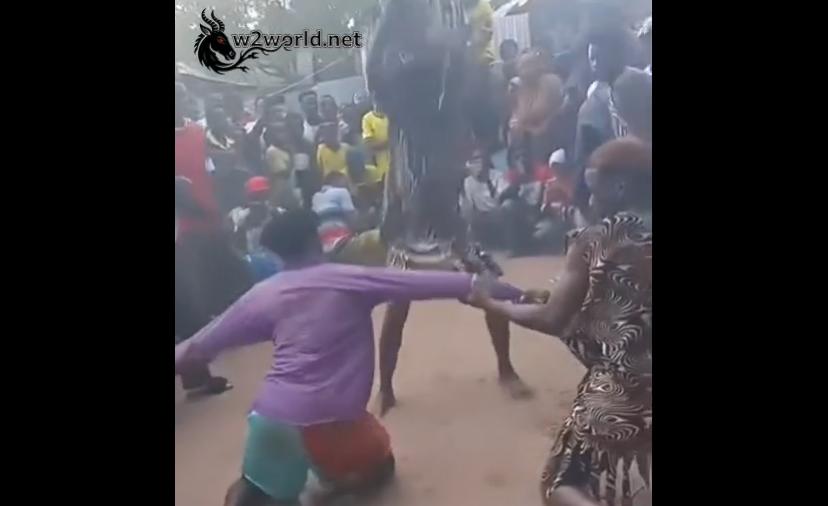 A man was punished by a crowd by having his arm chopped off